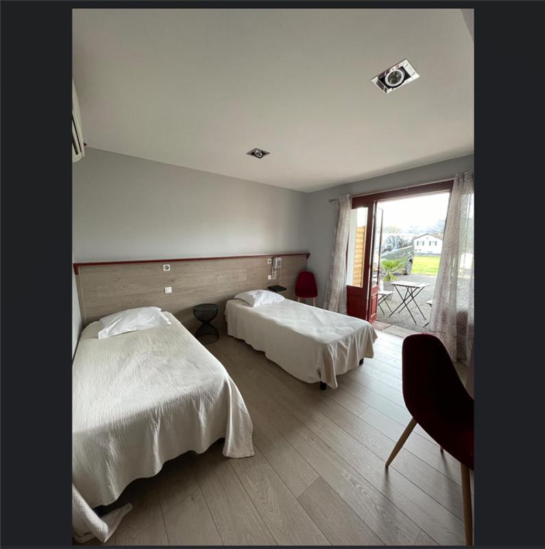 Hotel Mendy Saint-Jean-le-Vieux  Dış mekan fotoğraf