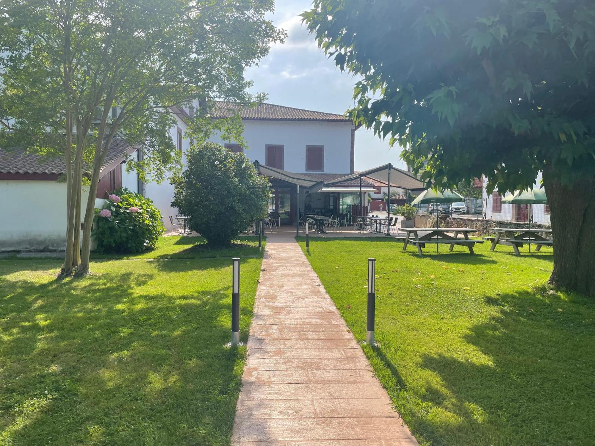 Hotel Mendy Saint-Jean-le-Vieux  Dış mekan fotoğraf